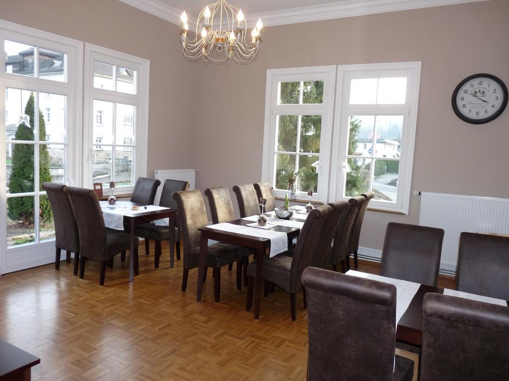 Gaestehaus "Unsere Stadtvilla" Hechingen Buitenkant foto