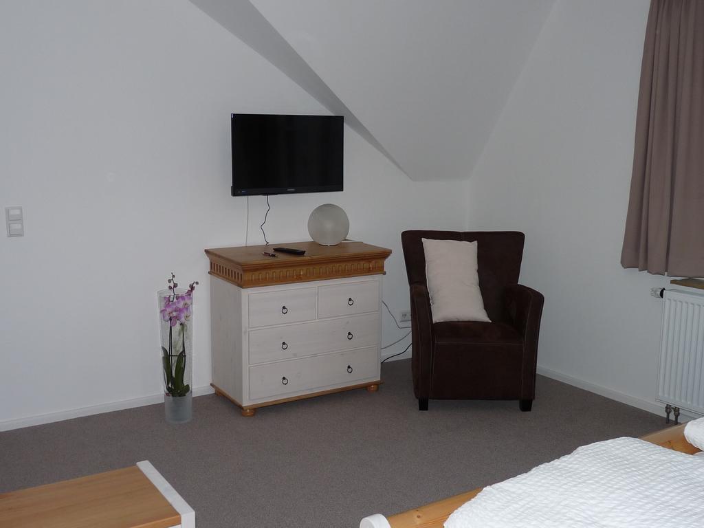 Gaestehaus "Unsere Stadtvilla" Hechingen Kamer foto