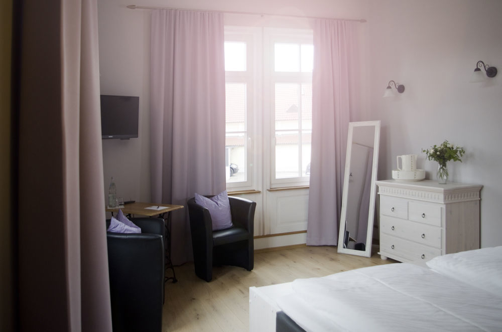 Gaestehaus "Unsere Stadtvilla" Hechingen Buitenkant foto